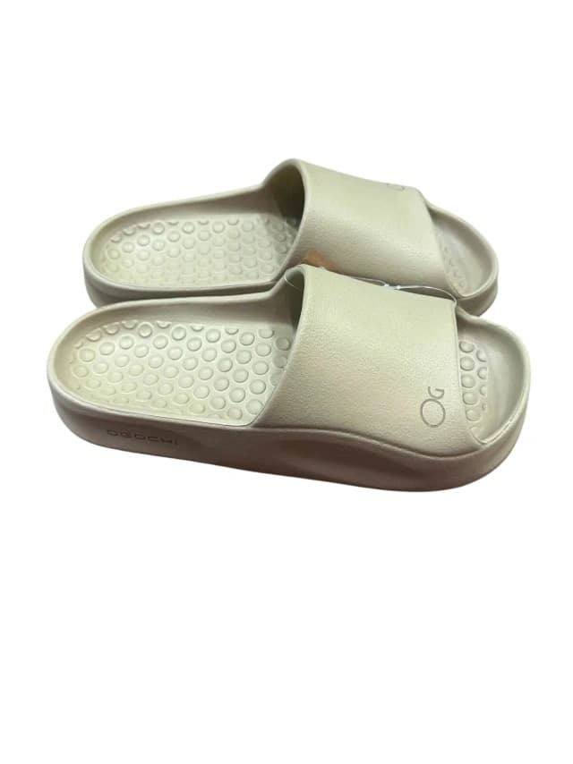 Chinelo Ogochi - Slide Bege